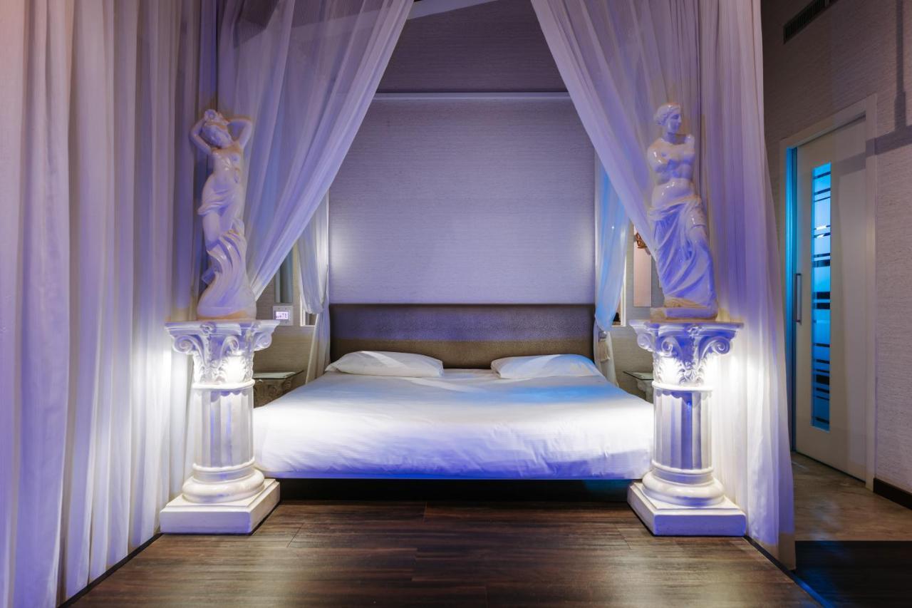 Hotel Motel Prestige Грульяско Екстер'єр фото