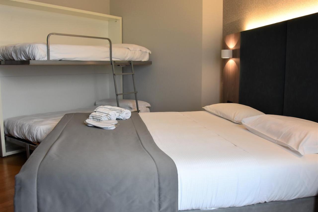 Hotel Motel Prestige Грульяско Екстер'єр фото
