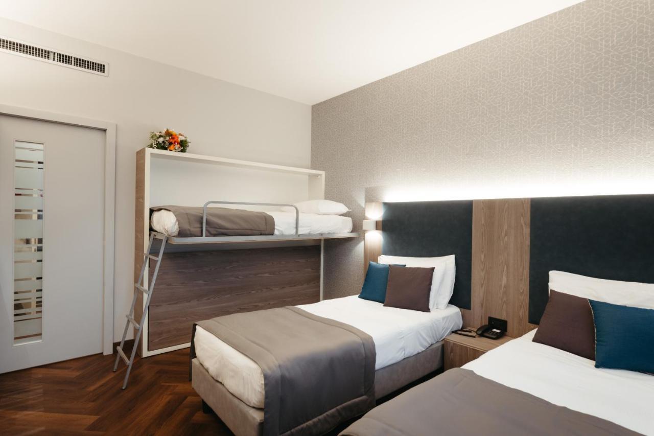 Hotel Motel Prestige Грульяско Екстер'єр фото