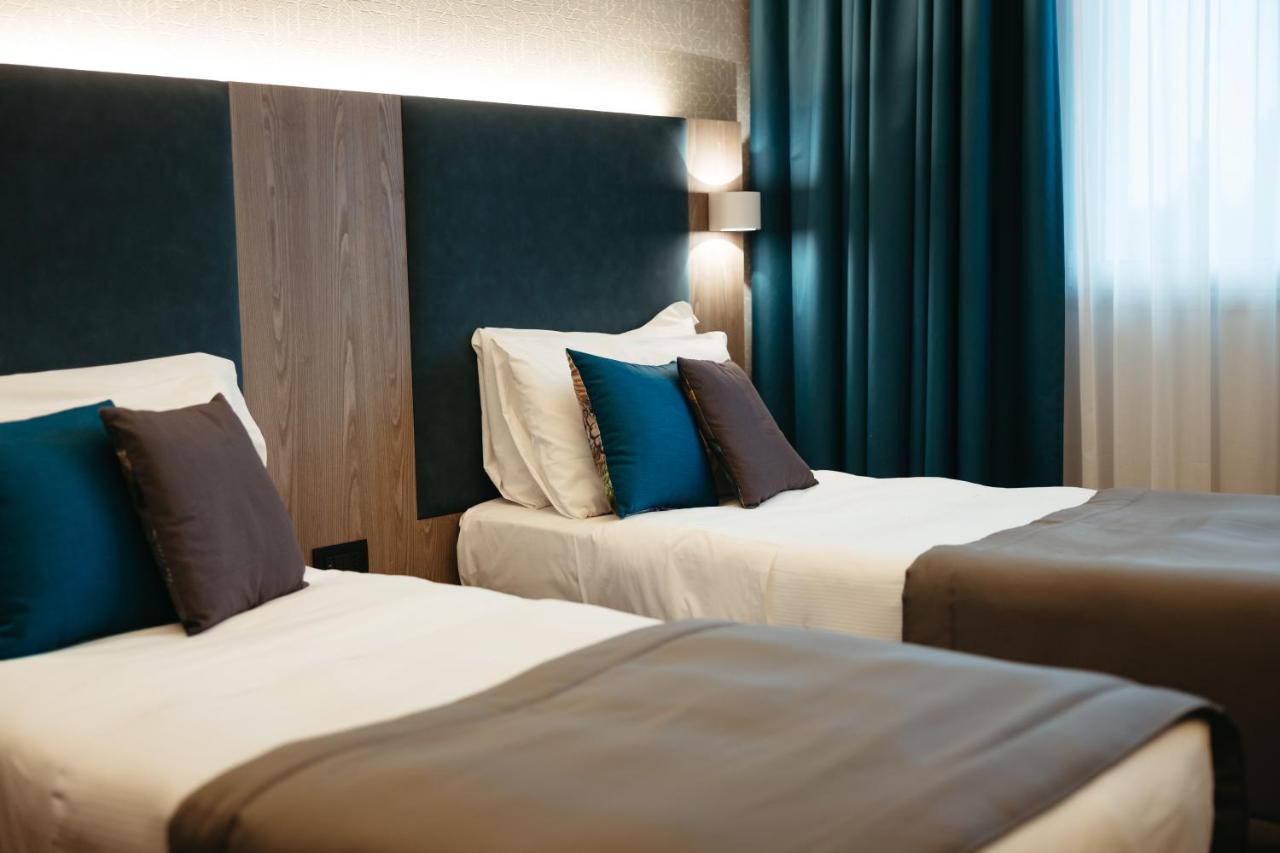 Hotel Motel Prestige Грульяско Екстер'єр фото