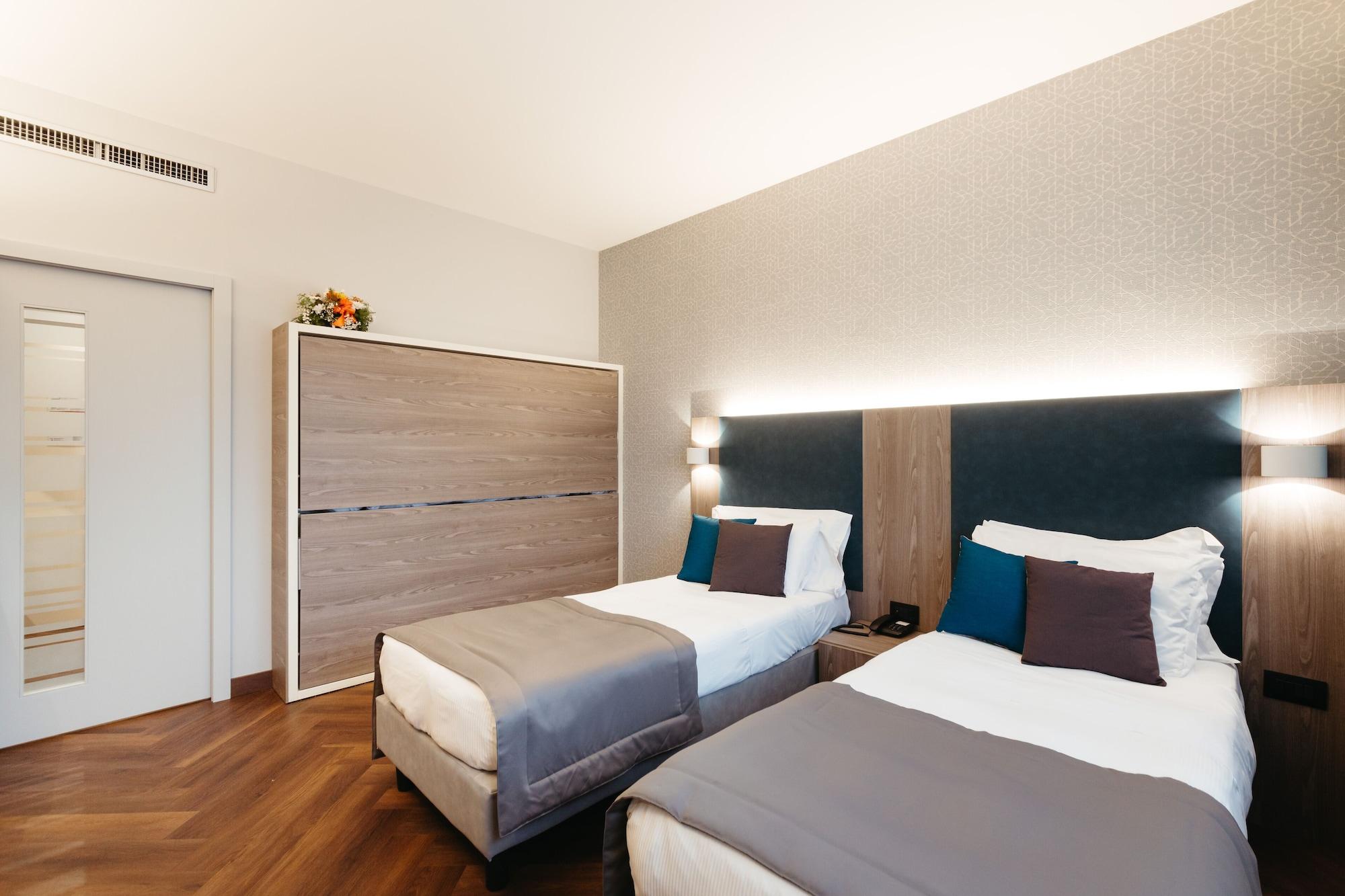 Hotel Motel Prestige Грульяско Екстер'єр фото