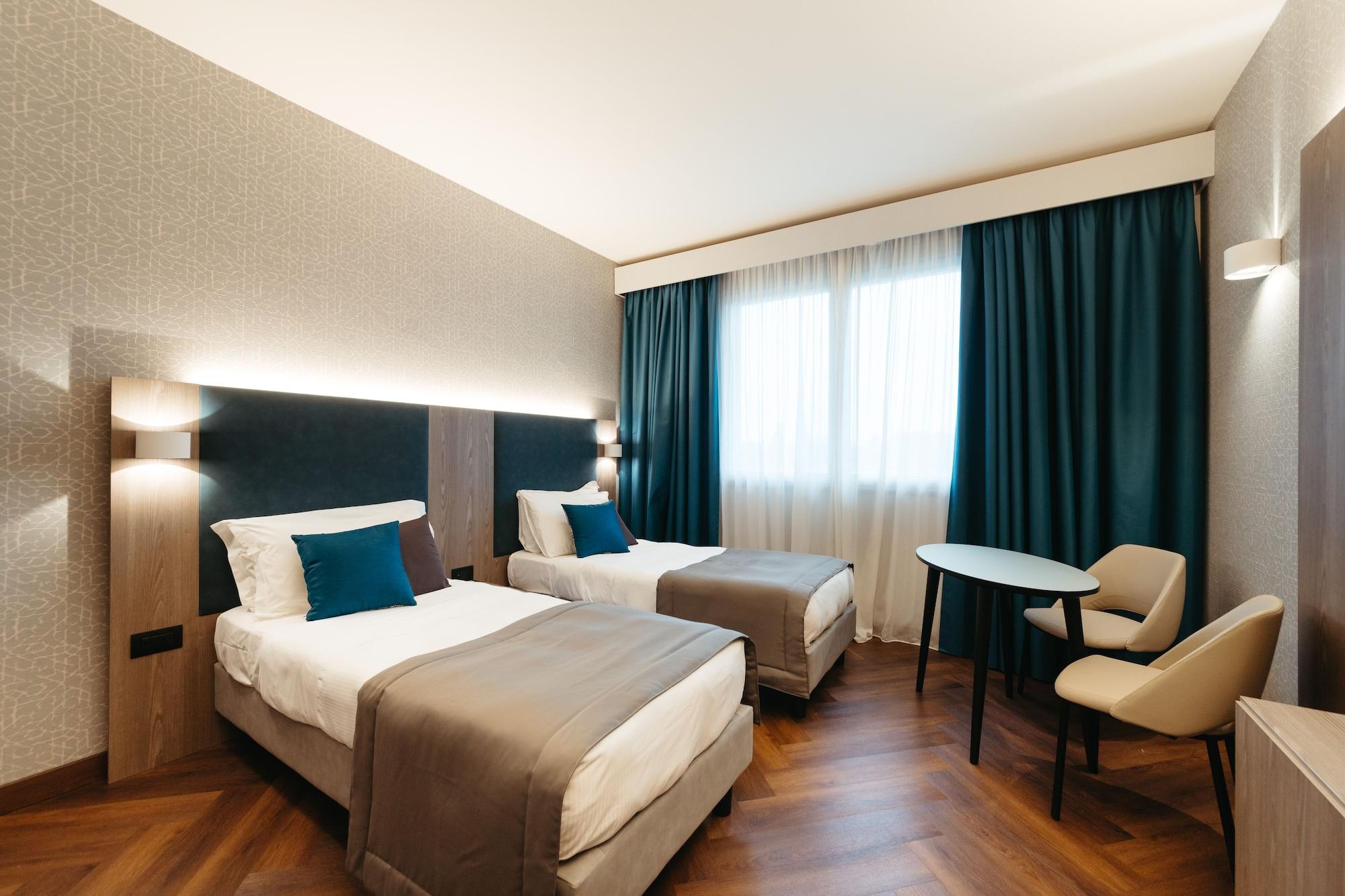 Hotel Motel Prestige Грульяско Екстер'єр фото
