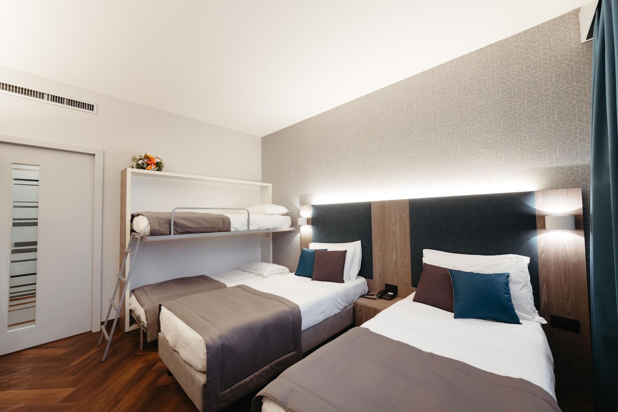 Hotel Motel Prestige Грульяско Екстер'єр фото