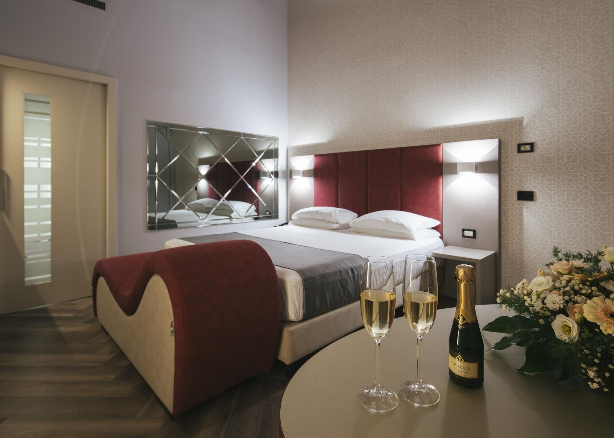 Hotel Motel Prestige Грульяско Екстер'єр фото