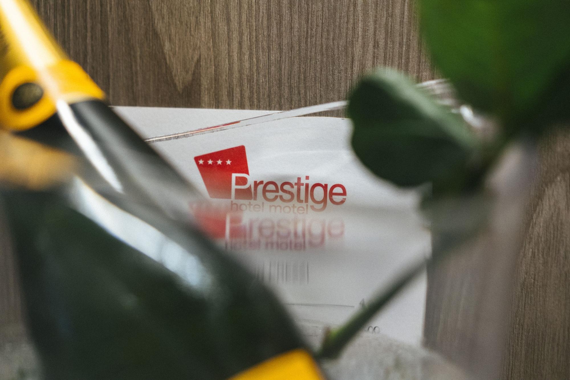Hotel Motel Prestige Грульяско Екстер'єр фото