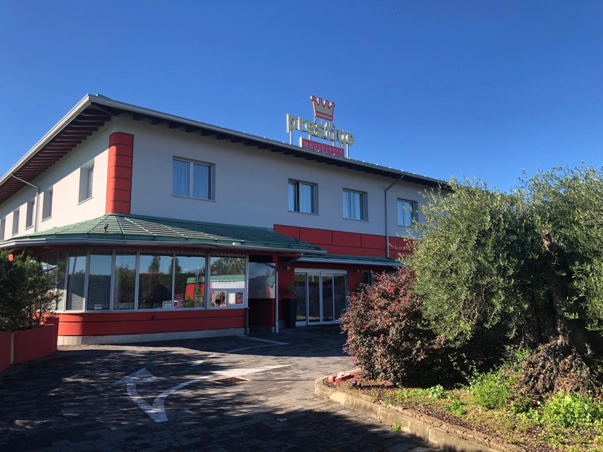 Hotel Motel Prestige Грульяско Екстер'єр фото